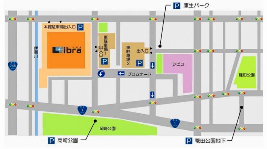 「図書館交流プラザ りぶら」に併設された３つの大型駐車場は、約450台！