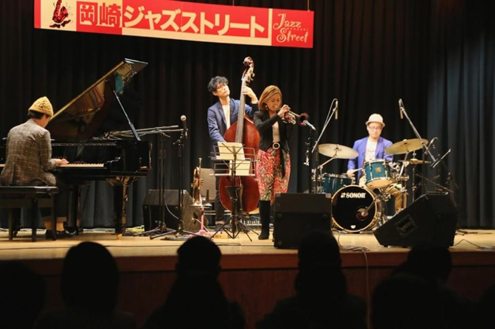 出演者とホールライブ・チケット情報（2024年実績をもとに紹介）