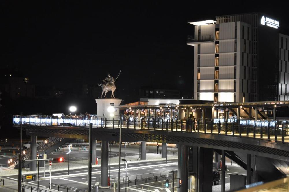5. オトリバのクリスマスイルミネーション（東岡崎駅） 