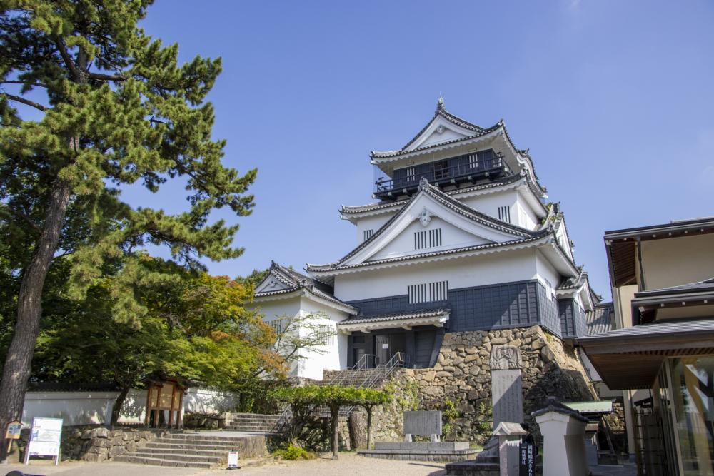 サラダ館明大寺店のサービスを活用して、快適に観光を楽しむ一日を。