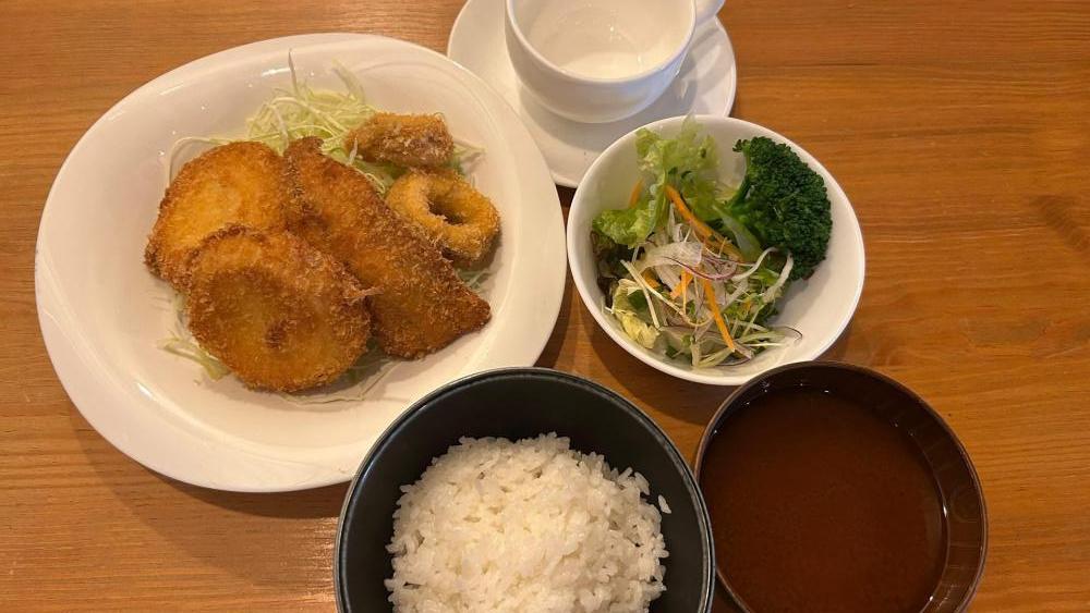 【康生ランチ】TAKO QUEEN、本日の日替わりランチは「ミックスフライランチ」（岡崎／籠田公園）
