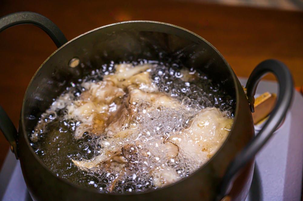 ミックスフライは様々な味が楽しめるメニュー！