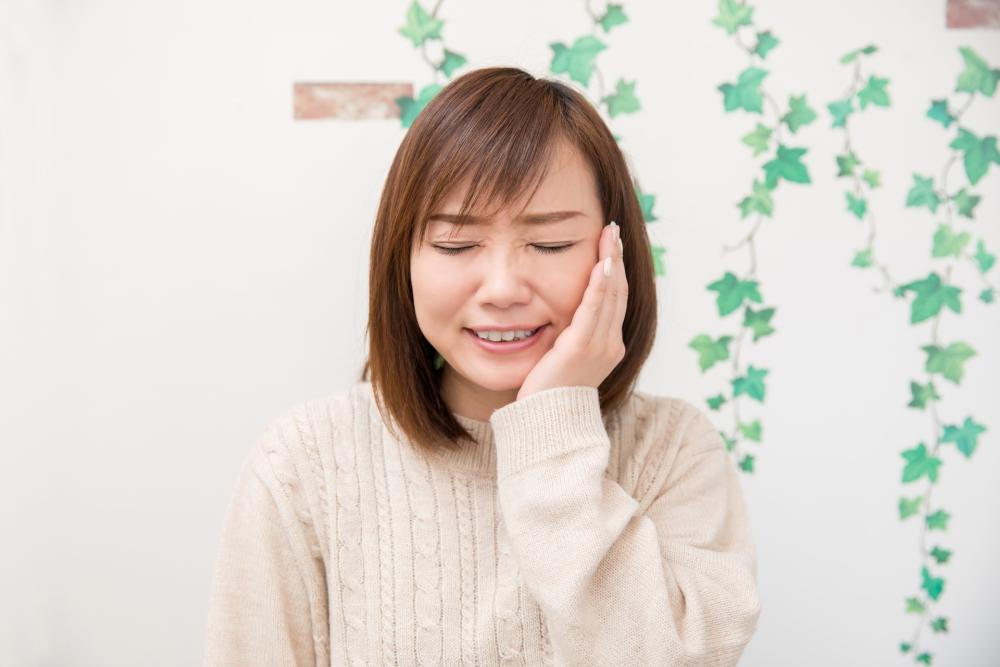 顎関節症とは？｜岡崎でも多い“顎の痛み・カクカク音・口が開かない”症状