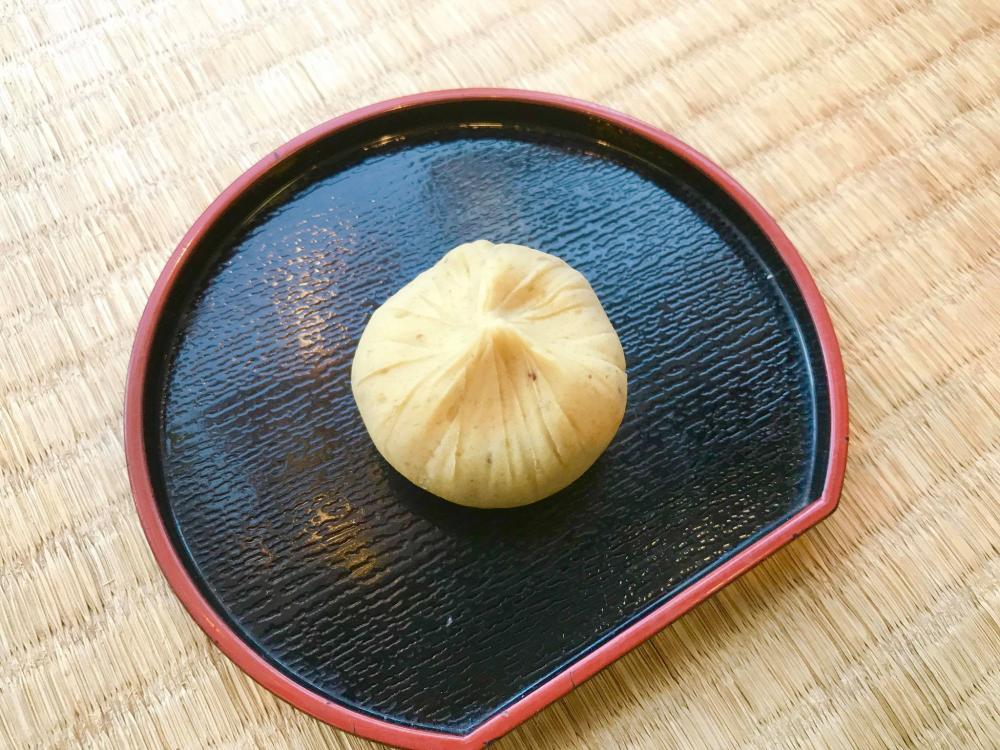 濃厚な国産栗を味わいたい人へ『栗きんとん』（御菓子司 上田軒）