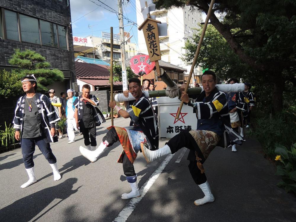 【菅生祭り用語辞典①】練り込み（ねりこみ）※2024年は8/3の15:00頃から桜城橋から菅生神社で行います