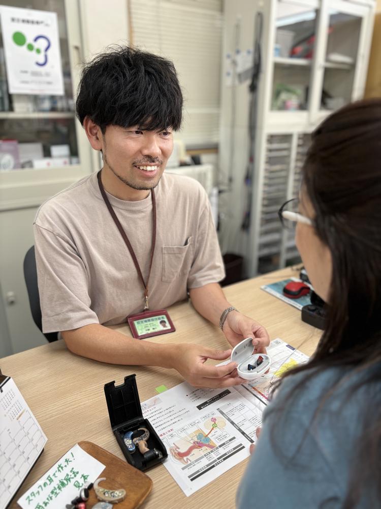 聴こえを良くすることで日常会話をもっと弾ませてみませんか？