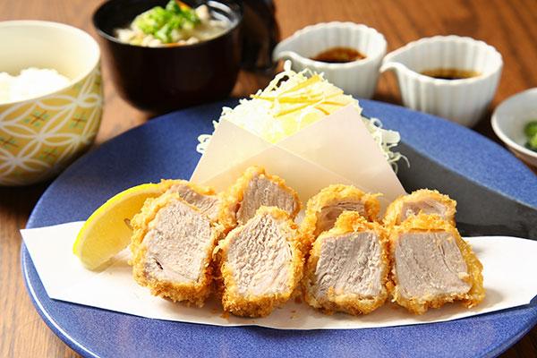 「黒豚」に魅了されていくお客さんたちがお店誕生のきっかけに