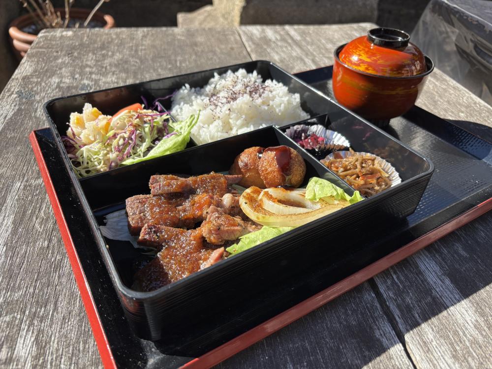 【ステーキ弁当(1日限定5食)】1,000円(税込)